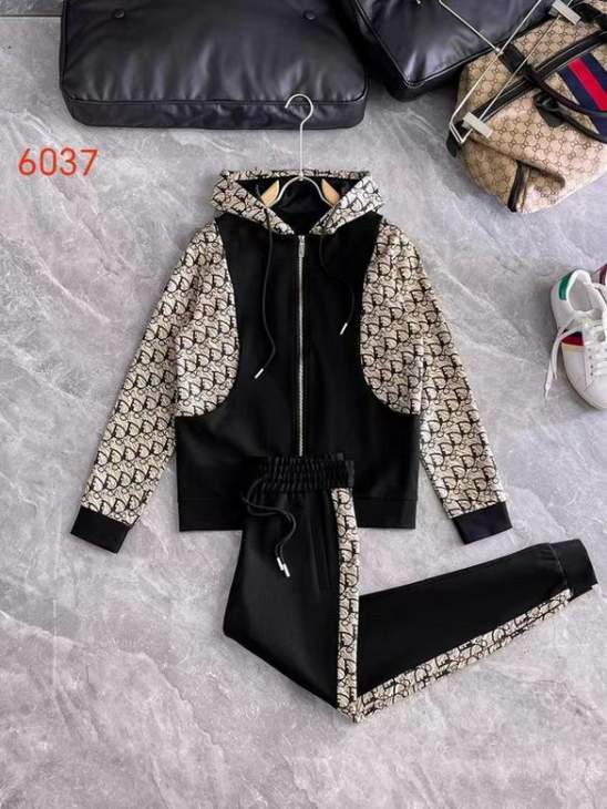 Picture of Dior Sweater Suits _SKUDiorM-3XL25wn18938474